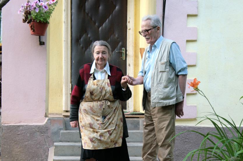 На крылечке