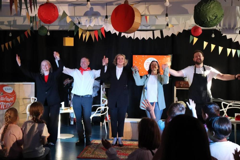 Премьера в Москве