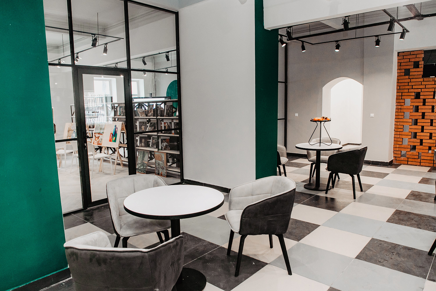 В Химках открылась модельная библиотека