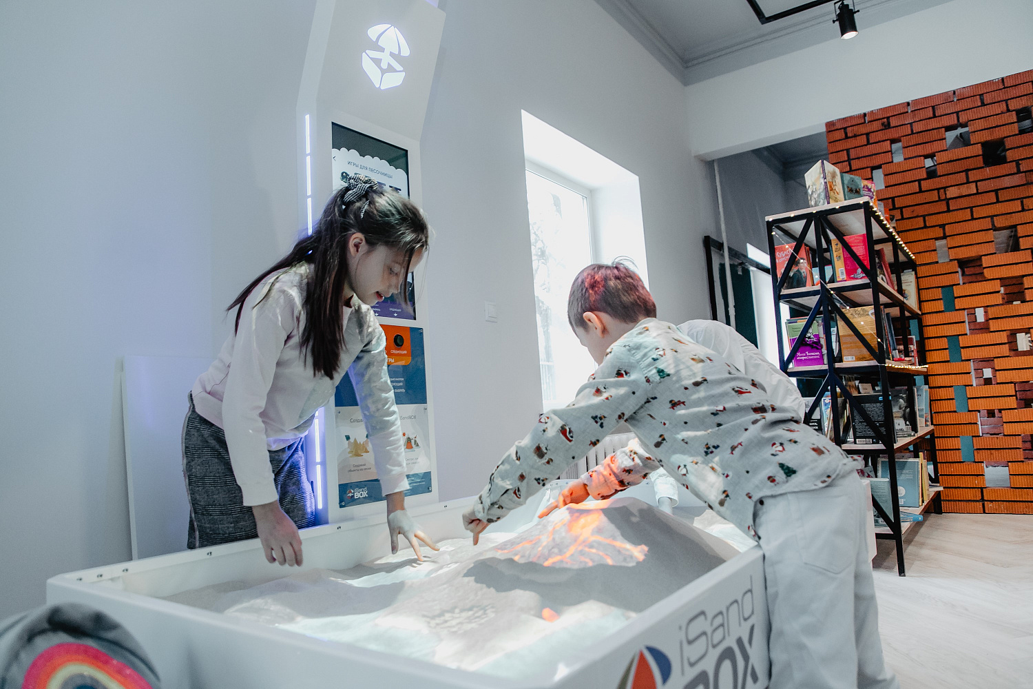 В Химках открылась модельная библиотека